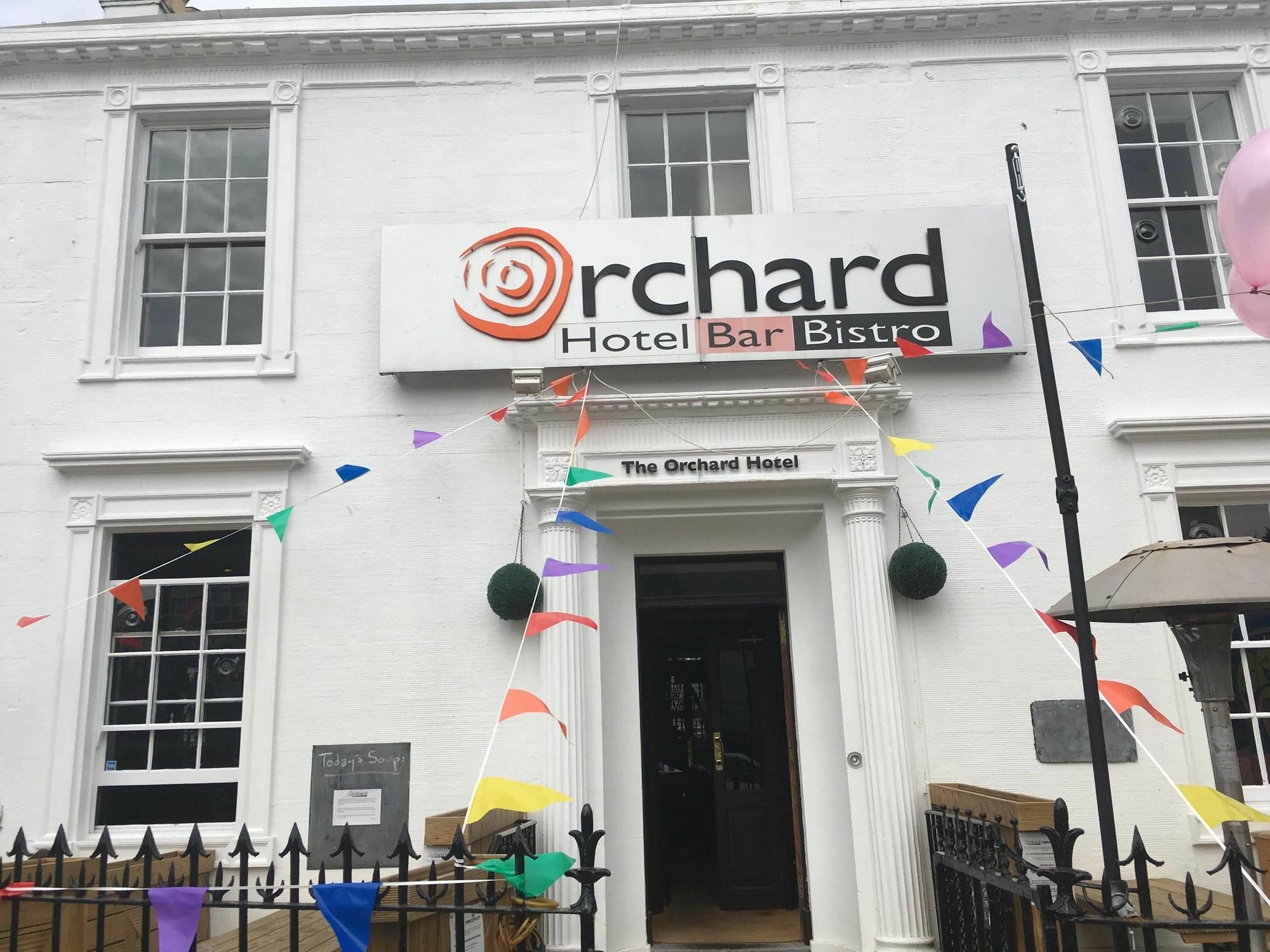 The Orchard Hotel Falkirk Dış mekan fotoğraf